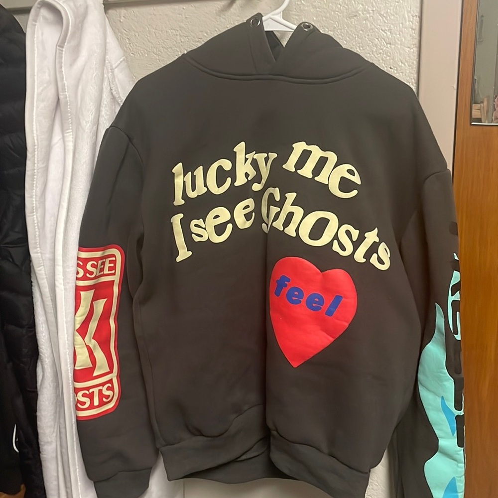 Lucky Me I See Ghosts Hoodie Men’s S